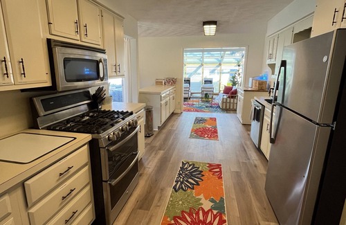 Three Rivers Hütte | Jungle Arcade, Fall Fires, Winter Dome, WFH - WEEKLY STAY DEALS