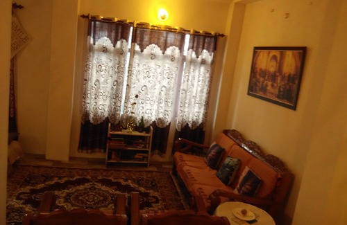 Shimla Haus | Dschungel im BACKYARD, MOUNTAIN ANSICHT VORSICHT