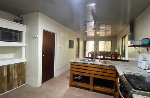 San Isidro de El General Haus | JUNGLE MOUNTAIN HOUSE - CLOSE TO BEACHES & WATERFALLS!