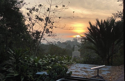 San Isidro de El General Haus | JUNGLE MOUNTAIN HOUSE - CLOSE TO BEACHES & WATERFALLS!