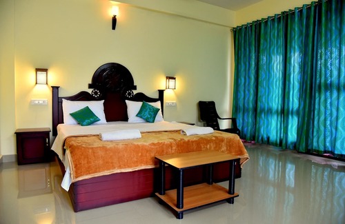 Kumily Haus | Jungle Palace Homestay