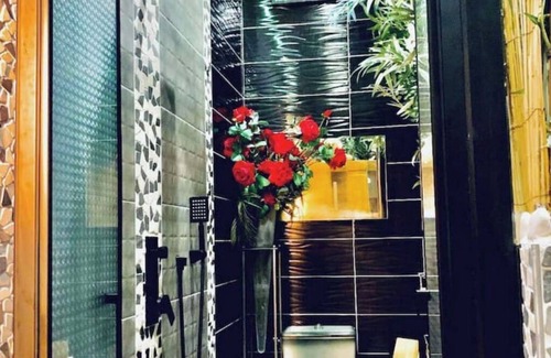 Yerres Haus | Jungle Vibes 🌴 Jacuzzi - Private Sauna