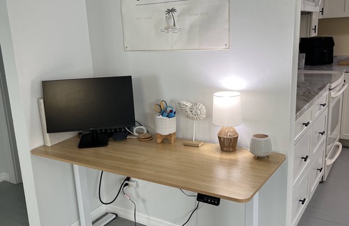 New Smyrna Beach Haus | Just 3 Miles from the Beach – Welcome to The Sunshine Cottage!