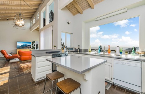 Meeks Bay Haus | Just above the waters of Meeks Bay, this remarkable home offers unobstructed 180-degree lake views.