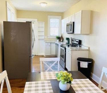 Anderson Haus | Just minutes from DT Anderson!