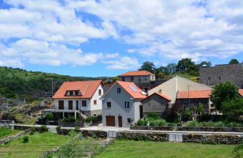 Castro Laboreiro Haus | Just Natur Guesthouse