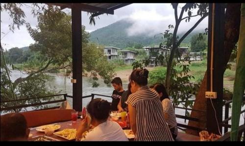 Kaeng Krachan Haus | Kaengkrachan River Hut
