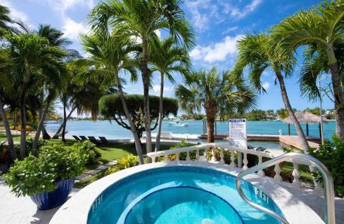 Rum Point Haus | Kaiku 8BR home