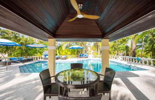 Rum Point Haus | Kaiku 8BR home