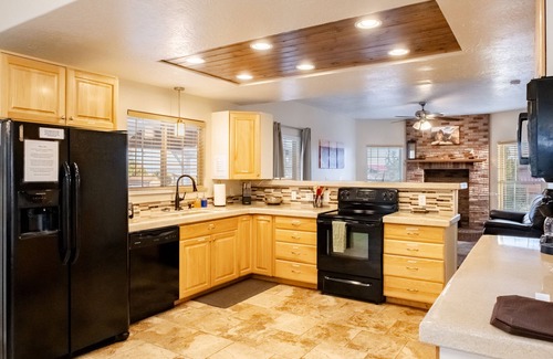 Kanab Haus | Kanab Paradise House with 2 King Beds Close to Hiking Trails