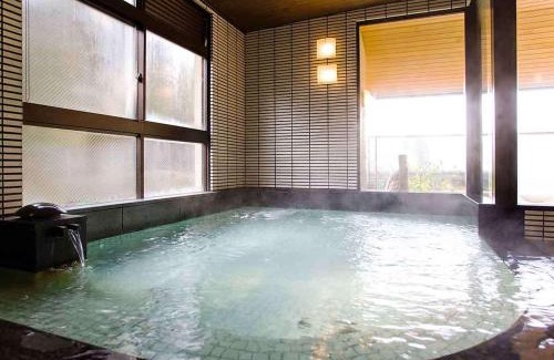 Yuwaku Hot Spring Hotel | kanazawayuwakuonsen nihonryourisakaeya
