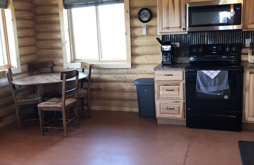 Sundance Haus | Kara Creek Ranch - Log Cabin