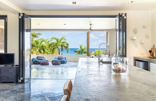 Belnem Villa | Kas Lila - Luxurious Ocean front Piet Boon Villa with private swimming pool