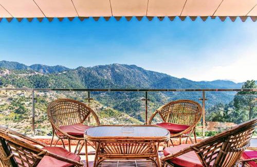 Dharampur Wohnung | Kasauli Edge Apt with Balcony