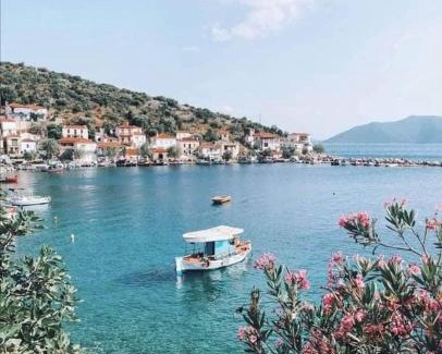 Trikeri Haus | Kassi's seaside escape