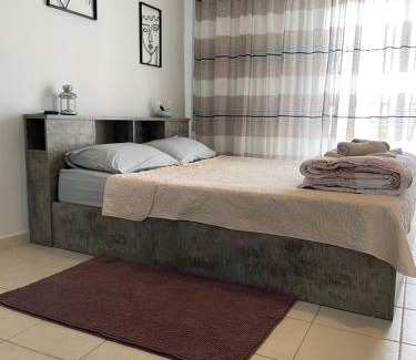 Serres Wohnung | Kate's Studio with view and free parking
