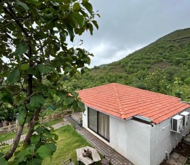 Nashik Skihütte | Kathaa the forest retreat