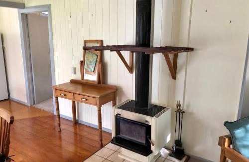 Kerikeri Haus | Kauri post cottage