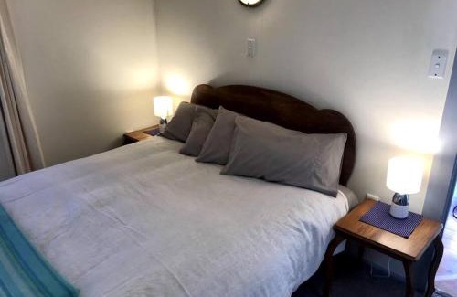 Kerikeri Haus | Kauri post cottage