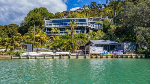 Kawau Island Hotel | Kawau Lodge Boutique Resort