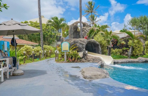 Hanamaulu Wohnung | KBR 3302 · Simple but Idyllic Oceanfront Resort w King Bed