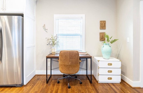Southmoreland Haus | KC Gem: Renovated Home w/ Fenced Yard!