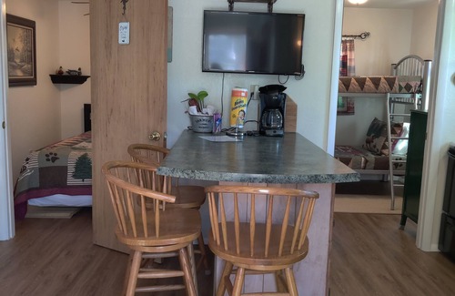 Elizabeth Resort | Kellers Kove Cabin and RV Resort