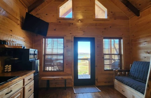 Scio Kabine | Kenai Fjord/Lakeview 4-6 Person Midsize Cabin