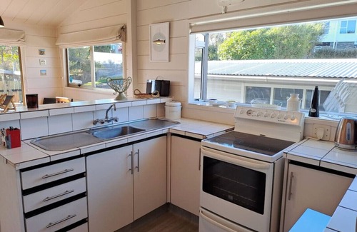 Richmond Heights Haus | Kensington - Includes linen and WiFi