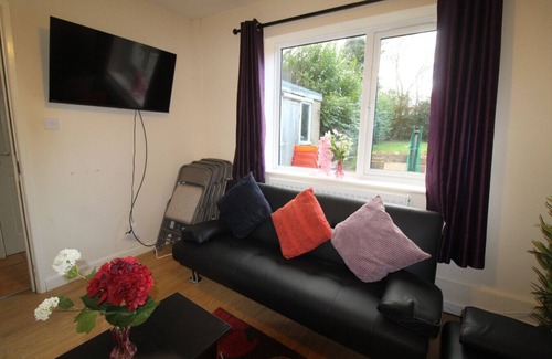 Chesterfield Haus | Keswick House Chesterfield by Smart Corporate Stays