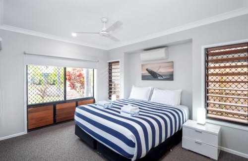 Kewarra Beach Haus | Kewarra Beach King Bed 4BR House, Pool, BBQ, Dog Friendly
