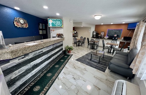 Roanoke Hotel | Key West Inn - Roanoke