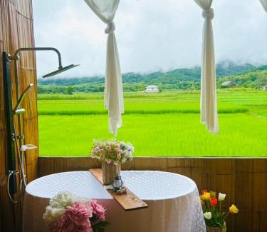 Pua Haus | KheangKhangKhao เคียงข้างเขา ปัว-สกาด