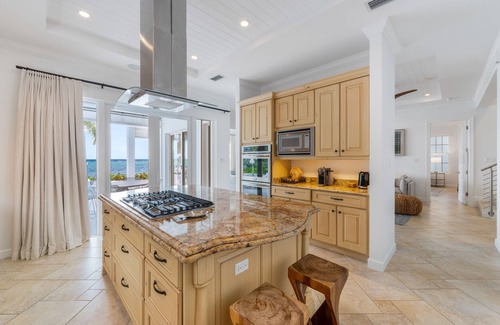 Bodden Town Haus | Kiboko