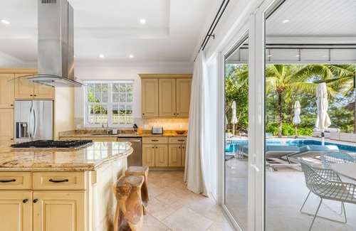 Bodden Town Haus | Kiboko