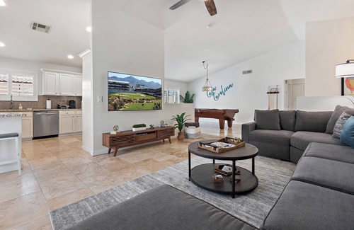Sunset Ridge Haus | Kierland-Scottsdale Quarter Area-Free heated pool-Spring Training-pool table