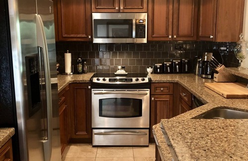 Desert Ridge West Eigentumswohnung | Killer Pool View in der Wüste Ridge. JW Marriott 2 Meilen, wenn Sie an Konferenzen teilnehmen.