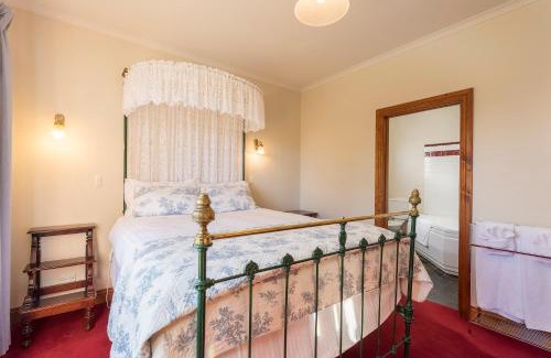 Boat Harbour Haus | Killynaught Spa Cottages
