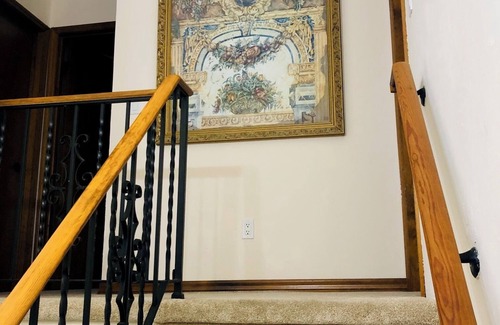 Town Of Blake Haus | King bed Executive Home, Daytona Beach: Minutes to Beach Speedway