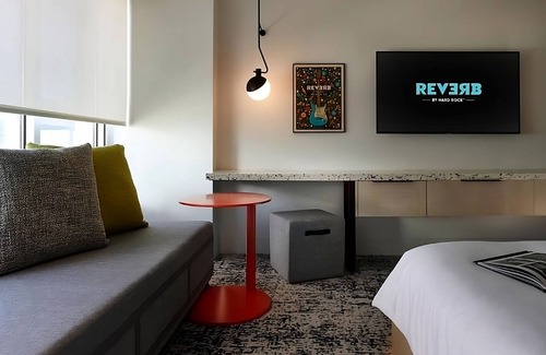 Downtown Atlanta Hotel | King Room, High Floor Views at REVERB by Hard Rock Downtown Atlanta