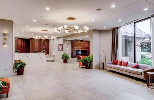 Oak Lawn Wohnung | King Room Near Oak Lawn Ice Arena CHI