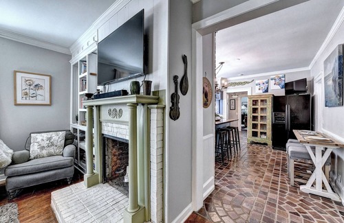 Suwanee Haus | Eklektisch & Cool! Herz von Suwanee 1 Morgen mit privatem Pool & vielem mehr!