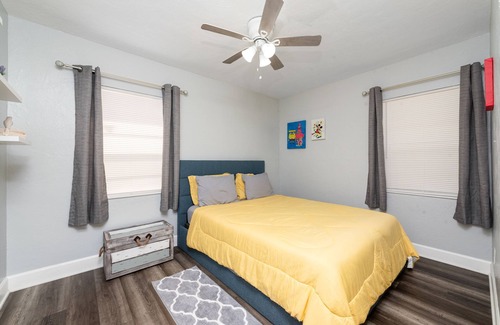 Azalea Park Haus | King suite, Entire house ,Perfect vacation, Orlando 🌞