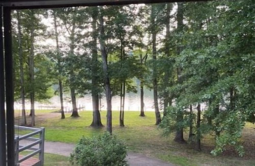 Cook Springs Wohnung | Kirkseys Bend Lakeside Retreat with boat launch