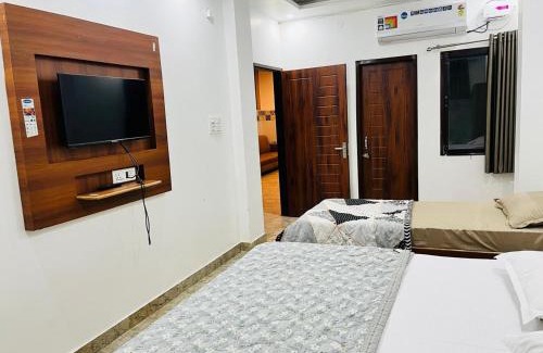 Haridwar Hotel | Kisna Dham by YatriMap