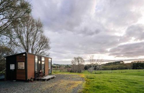 Waitoki Haus | Kiwi Farm Cabin 1 by Tiny Away