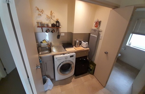 Bay of Plenty Region Wohnung | Kiwi Lodge Guest Suite neighbouring Kiwi Reserve Bird Park. Hottub, Pool, PetsOK