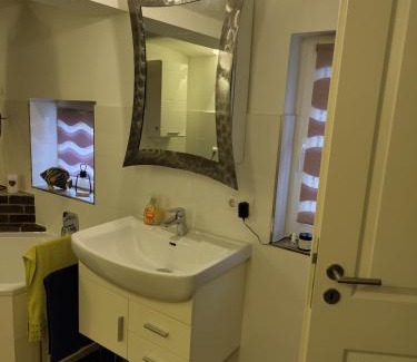 Jueterbog Wohnung | Kleines privates Zimmer im Jüterboger Stadtkern