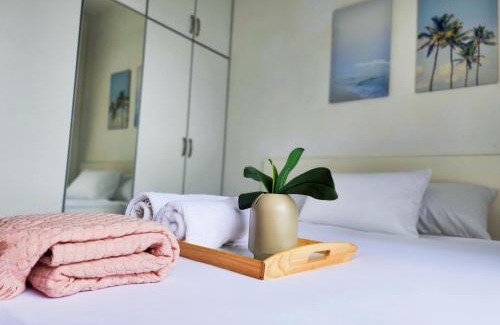 Sepang Wohnung | KLIA 7th Floor Pool View 4 Rooms SUITE