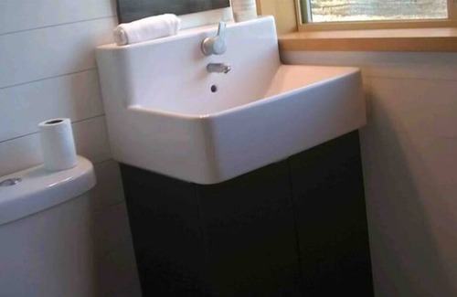 Lyle Kabine | Klickitat Rails to Trails Cabin- Hikers and Bicyclers- S